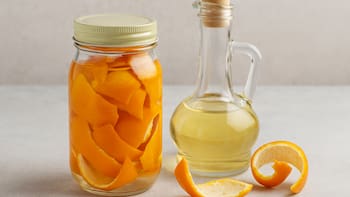 Cáscara de naranja con vinagre: por qué recomiendan esta mezcla y para qué sirve