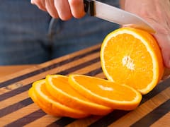 La fruta que supera a la naranja en vitamina C, está llena de fibra y potasio y refuerza el sistema inmunológico