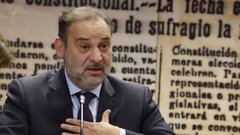 El Gobierno defiende a Torres y afirma que las acusaciones en el caso Koldo son falsas