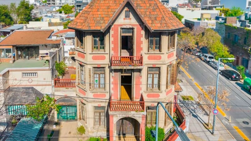 La joya histórica de Núñez que todos miran, pero nadie compra: cuesta USD 640 mil y guarda un tesoro de Perón.