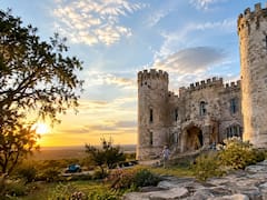 Buscan voluntarios para vivir en EE.UU. restaurando un castillo histórico de Texas: ofrecen alojamiento, 4 días libres por semana y sólo 22 horas de trabajo
