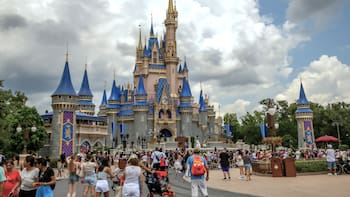 Alerta máxima para Florida | Se avecinan temperaturas extremas con fuertes ráfagas de viento y esto dicen los meteorólogos a quienes planeen visitar Disney