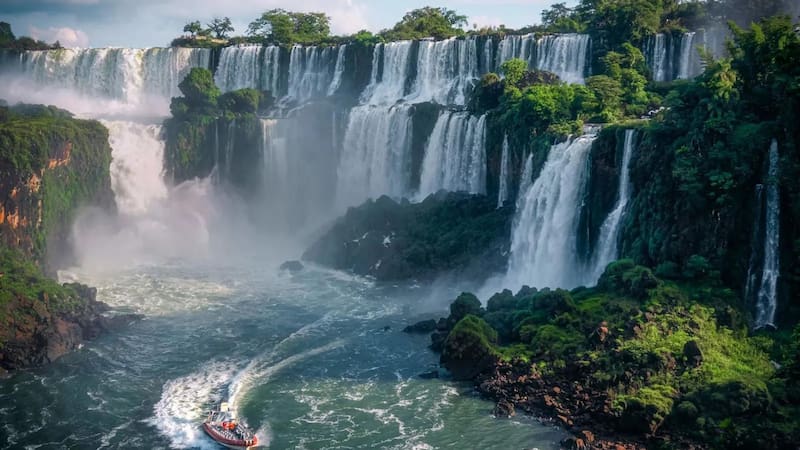 El hallazgo del año fue en las Cataratas del Iguazú: encontraron un tesoro oculto de 400 monedas de oro que estuvieron perdidas cientos de años