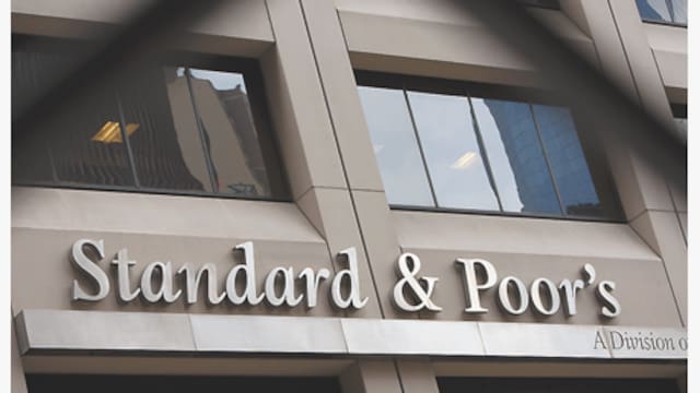 S&P mejora la calificación de deuda argentina: ¿qué vio y hasta dónde pueden ir los bonos?