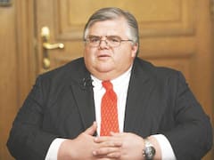 Carstens pone en duda la ‘estabilidad’ de las stablecoins y hace un llamado por reglas claras