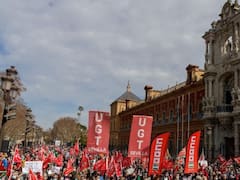 Sindicatos exigen al Gobierno un aumento salarial de más del 7%: “Queremos salarios que permitan vivir y contribuir”