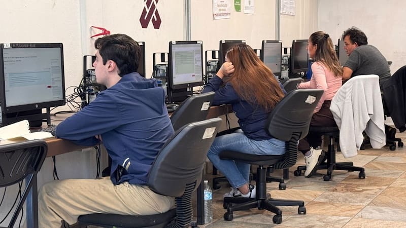 Organiza tus tiempos: el programa exige una dedicación de 24 horas semanales a través de su plataforma educativa virtual.