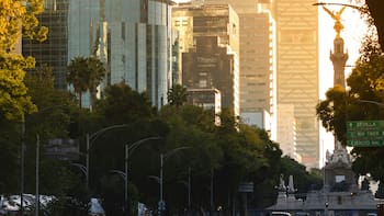 A contracorriente | FMI eleva pronóstico de crecimiento para México a 1.6%