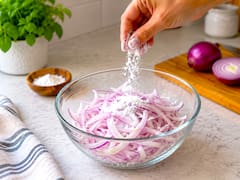 Mezclar las cebollas con bicarbonato de sodio: para qué sirve y por qué muchos lo recomiendan
