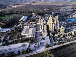 “Paro irracional”, “mentiras” y “situación extorsiva”: una de las principales cementeras del país, bajo la amenaza de un feroz conflicto gremial