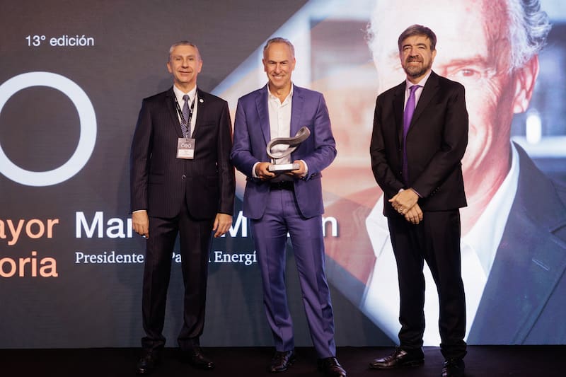Miguel Urus, socio a cargo de PwC; Marcelo Mindlin, presidente de Pampa Energía, y Hernán de Goñi, director periodístico de El Cronista