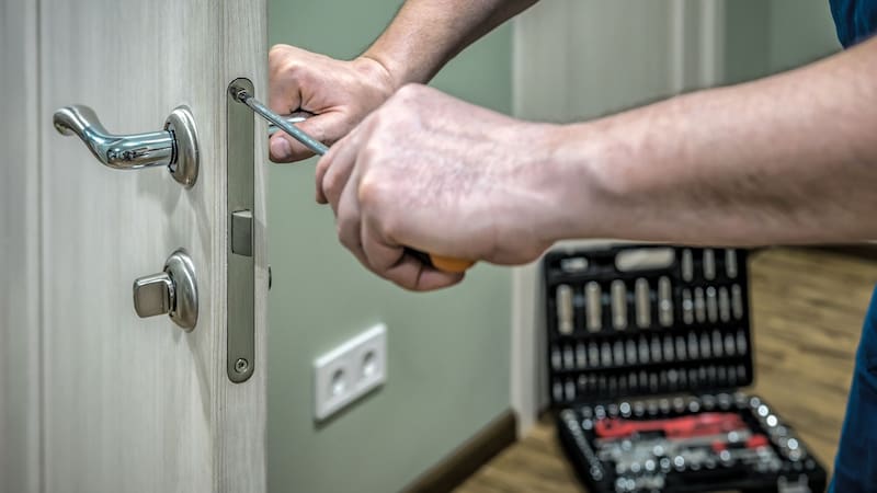 Se ofrece una salida laboral inmediata.