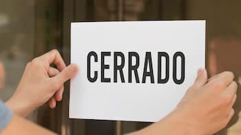 Adiós a la pastelería más famosa y antigua de la capital: tenía casi 100 años y deja más de 50 despidos