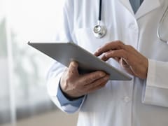 Es oficial | El Gobierno impulsa la reducción de la jornada laboral para los médicos: así cambiarán las guardias