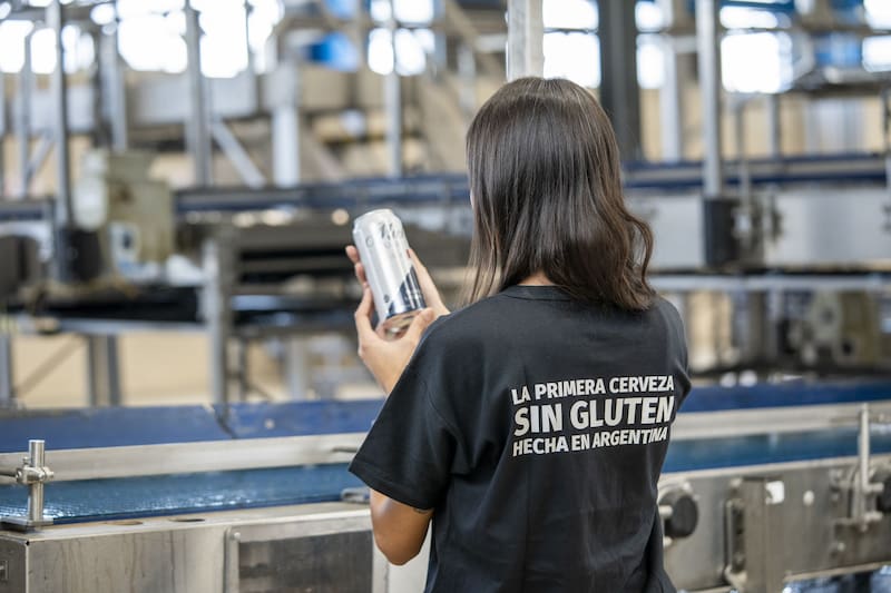 Cervecería y Maltería Quilmes lanza su primera cerveza sin gluten con la marca Michelob Ultra