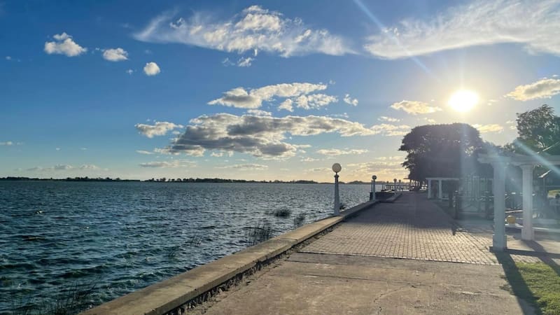 La cercanía de Chascomús con la Ciudad de Buenos Aires la vuelve perfecta para ir a pasar el día. Foto: Roxana Toral Reyes / El Cronista.