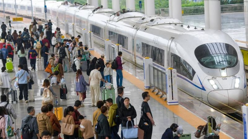China construyó una estación en menos de un día | Redujo un viaje de 7 horas en apenas 90 minutos