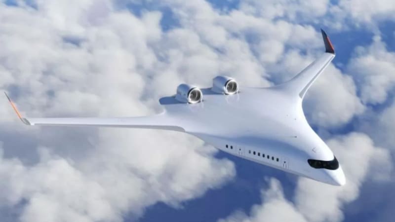 China desafía a Boeing y Airbus con un avión gigante: llevará más de 800 pasajeros y podría cambiar los vuelos de larga distancia