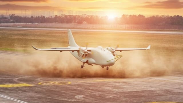 China lanzó su avión de carga más potente y activa las alarmas para Estados Unidos