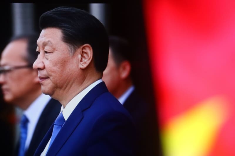 China podría verse atrapado en una guerra comercial con la Unión Europea por tensiones con Francia.