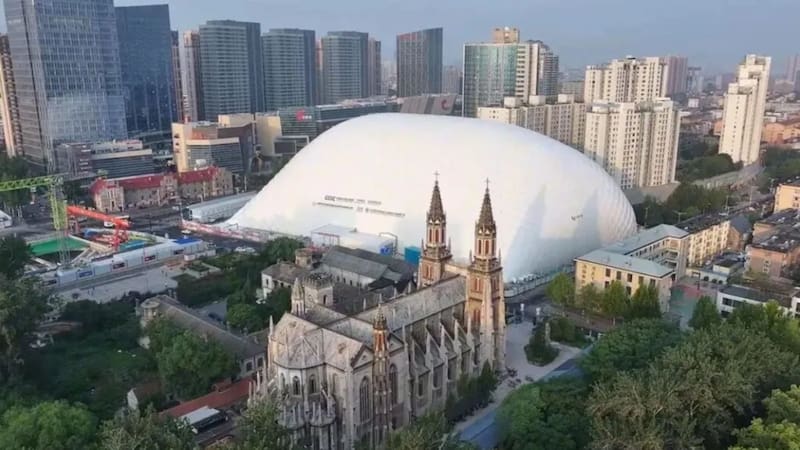 China revoluciona las construcciones con sus enormes burbujas inflables que recortan los plazos de las obras y el impacto ambiental. Foto: Distrito de Dongcheng