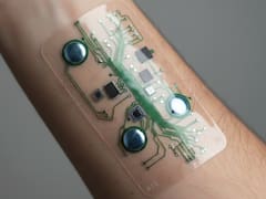 El invento del siglo | Desarrollan sensores que se imprimen en la piel y monitorean el cuerpo en tiempo real: controlan el cerebro y el corazón