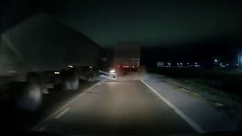 Brutal choque y milagro entre cinco vehículos: el múltiple accidente que dejó personas atrapadas y una importante ruta cortada