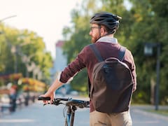 Alerta ciclistas: la DGT cambia para siempre cómo circular por carretera estatal