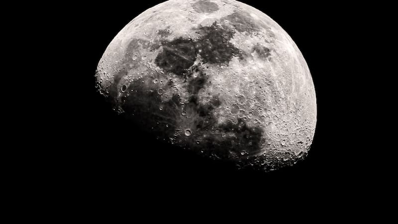 Científicos descubrieron cómo se formó la Luna y el resultado sorprende: el satélite habría nacido en solo cinco horas