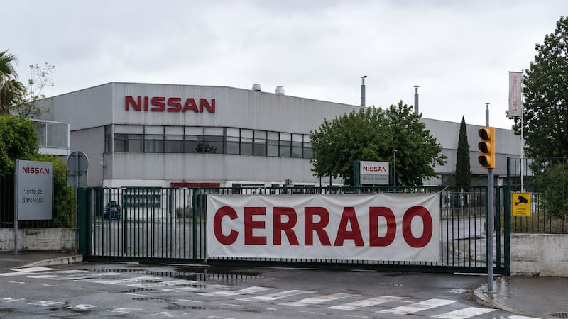 Tras años de crisis, Nissan recortará más de 200 empleos en España y crece el temor por el cierre de otra planta histórica