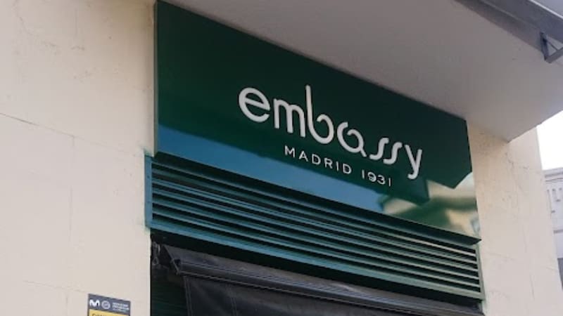 Cierra un clásico de la pastelería tras casi 100 años y despide a 50 trabajadores