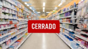 Cierra un importante supermercado de la zona y tomó por sorpresa a decenas de empleados
