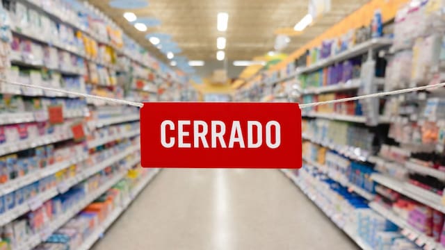 Cierra un importante supermercado de la zona y tomó por sorpresa a decenas de empleados