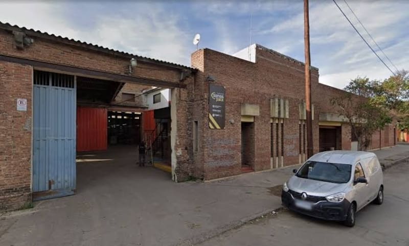Cierra una fábrica en Córdoba.