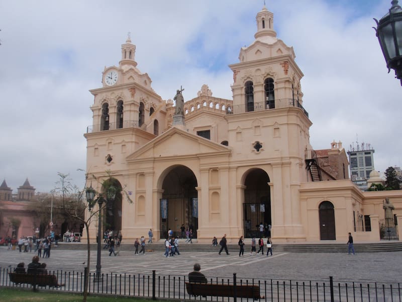 La Ciudad de Córdoba conmemora un nuevo aniversario de su fundación durante este lunes 6 de julio, por el cual se declaró asueto local. (Foto: Wikipedia)
