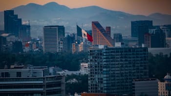 Caen fusiones y adquisiciones en agosto, pero el sector minería sigue liderando en México