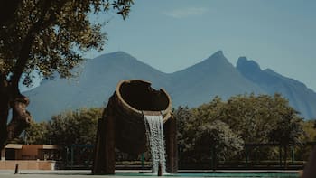 La otra cara del nearshoring: ¿Por qué el norte de México está contratando seguros como nunca antes?