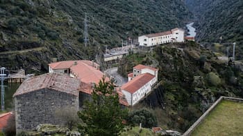 Ciudadanos estadounidenses compraron un pueblo de España perdido en el tiempo: buscan convertirlo en un destino turístico