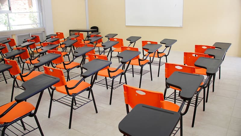 El calendario escolar 2026-2027 de la SEP contempla el único descanso de octubre para el viernes 30, formando un puente previo al Día de Muertos.