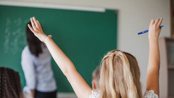 Confirmado por Educación | El Gobierno anunció cuándo terminan las clases y empiezan las vacaciones en 2026
