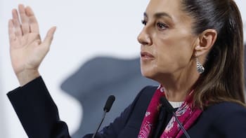 Ya es oficial | Claudia Sheinbaum reduce la edad de jubilación y ahora los profesionales de este sector podrán retirarse antes de los 55 años