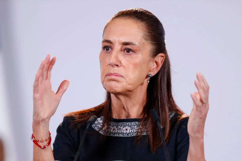 Sheinbaum habló en conferencia de prensa y reveló que los cambios en la pensión Modalidad 40 se debió a que detectaron fraudes millonarios.