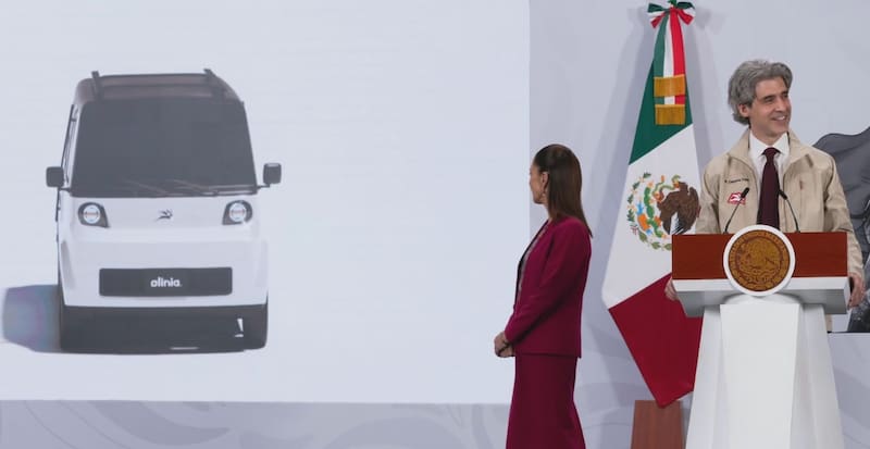 La presidenta Claudia Sheinbaum en presentación de Olinia, el auto eléctrico para mexicanos.
