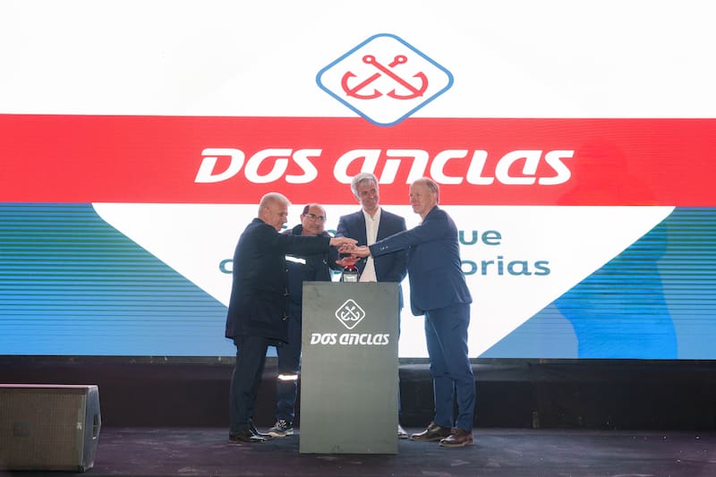 De la inauguración participaron el gobernador de San Luis, Claudio Poggi; el enfermero de Planta, Héctor Chávez; Juan gerente general de la compañía, Pablo Pasini, y el presidente de Dos Anclas, Miguel Viegener