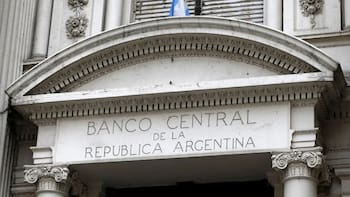 Blindar al directorio del BCRA y prohibir la emisión: las cinco claves de la reforma de la Carta Orgánica