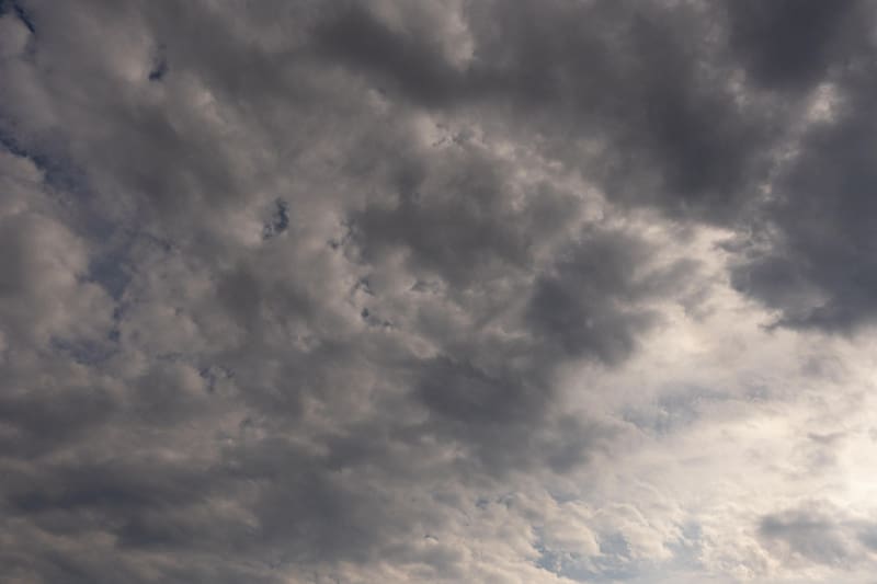 Para hoy, la Ciudad de Buenos Aires tendrá una máxima de 12°C y una mínima de 6°C, con cielo mayormente nublado.