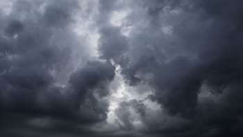 Llegó el otoño | 12 comunidades activan avisos por lluvias, tormentas y granizo: Cataluña espera más de 100 litros en pocas horas