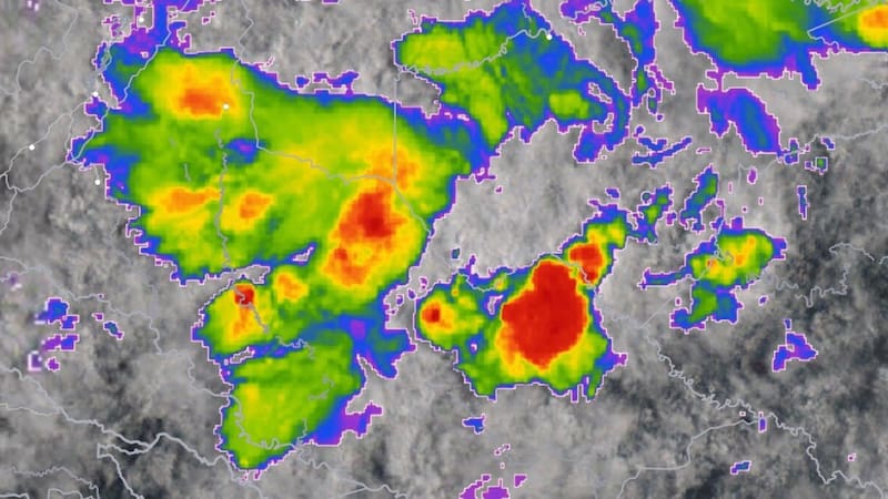 Se intensifica el diluvio por 24 horas más: trae fuertes lluvias y tormentas con ráfagas de viento.