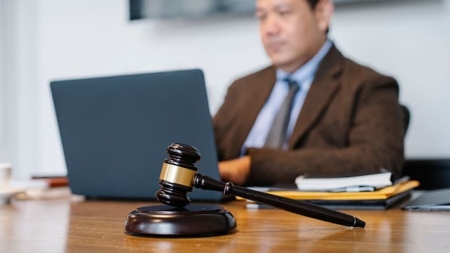Sin autorización para operar: la CNBV saca de circulación a dos entidades financieras