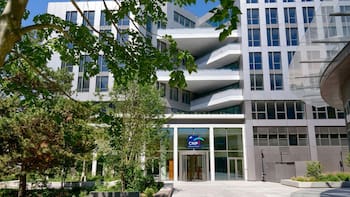 CNP Assurances compra filiales de Prudential en México y Brasil por 4,025 MDD para consolidar su expansión regional